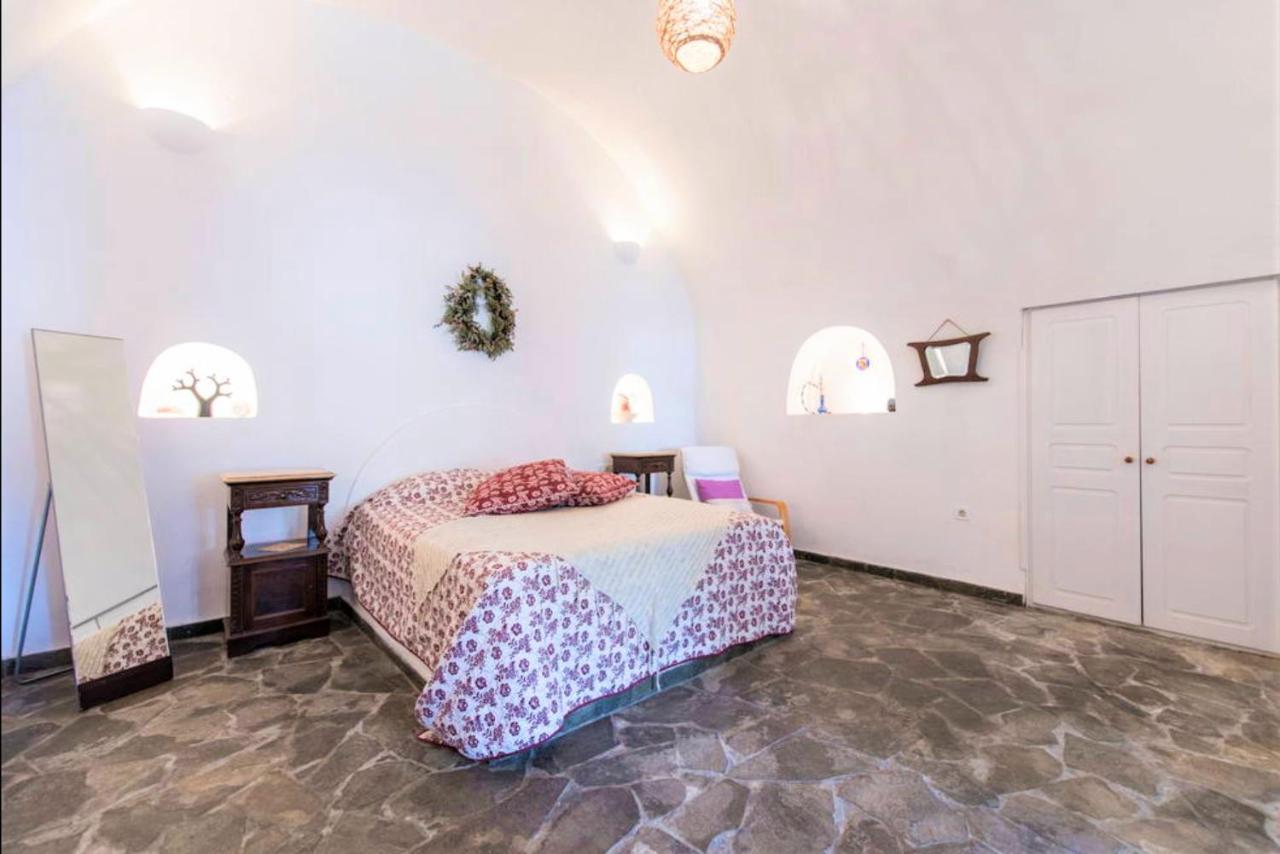 Vóthon Bioclimatic Cave House Santorini 빌라 외부 사진